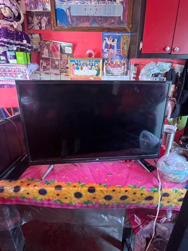 PANTALLA JVC 40'' SC- - Image 2