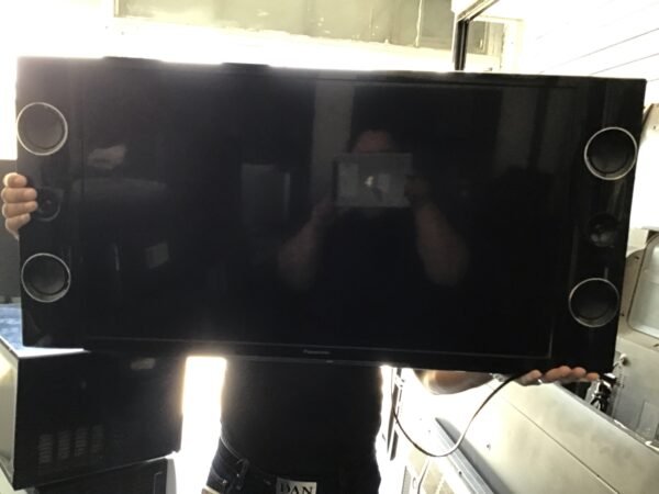 Panasonic 32 TRC - Image 2