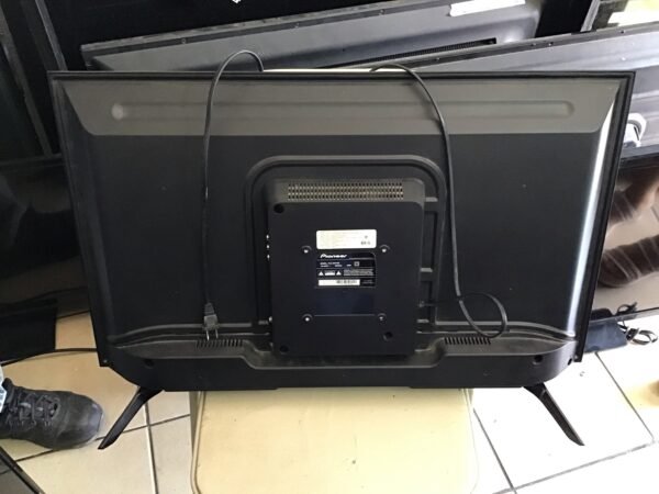 Pantalla Pioneer 32” SC-G - Image 2