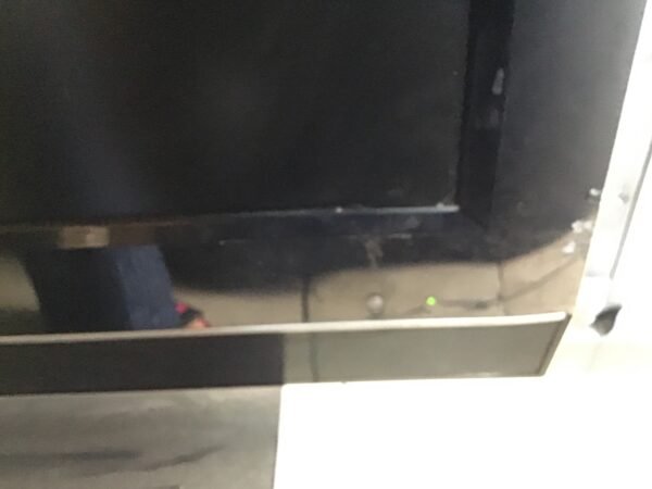 Pantalla LG 32” SC-G - Image 3