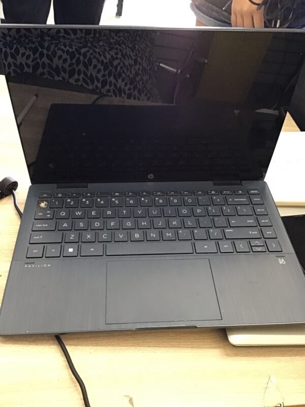 Laptop hp gris - Image 2