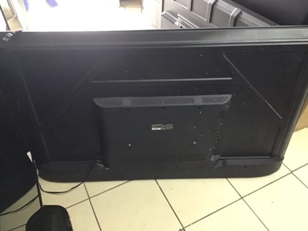 Pantalla Sharp 58” SC-G - Image 2