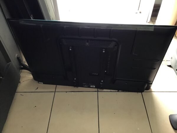 Pantalla Hisense 43” SC-G - Image 2