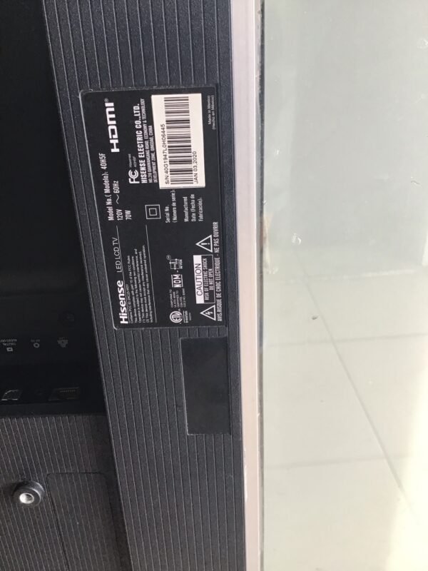 Pantalla Hisense 40” SC-G*