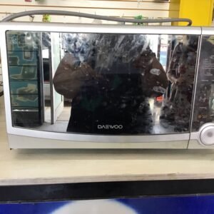 Microondas daewoo plata..