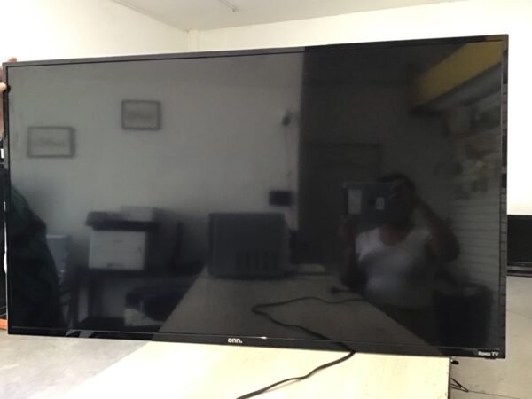 Roku TV 50” - Image 3